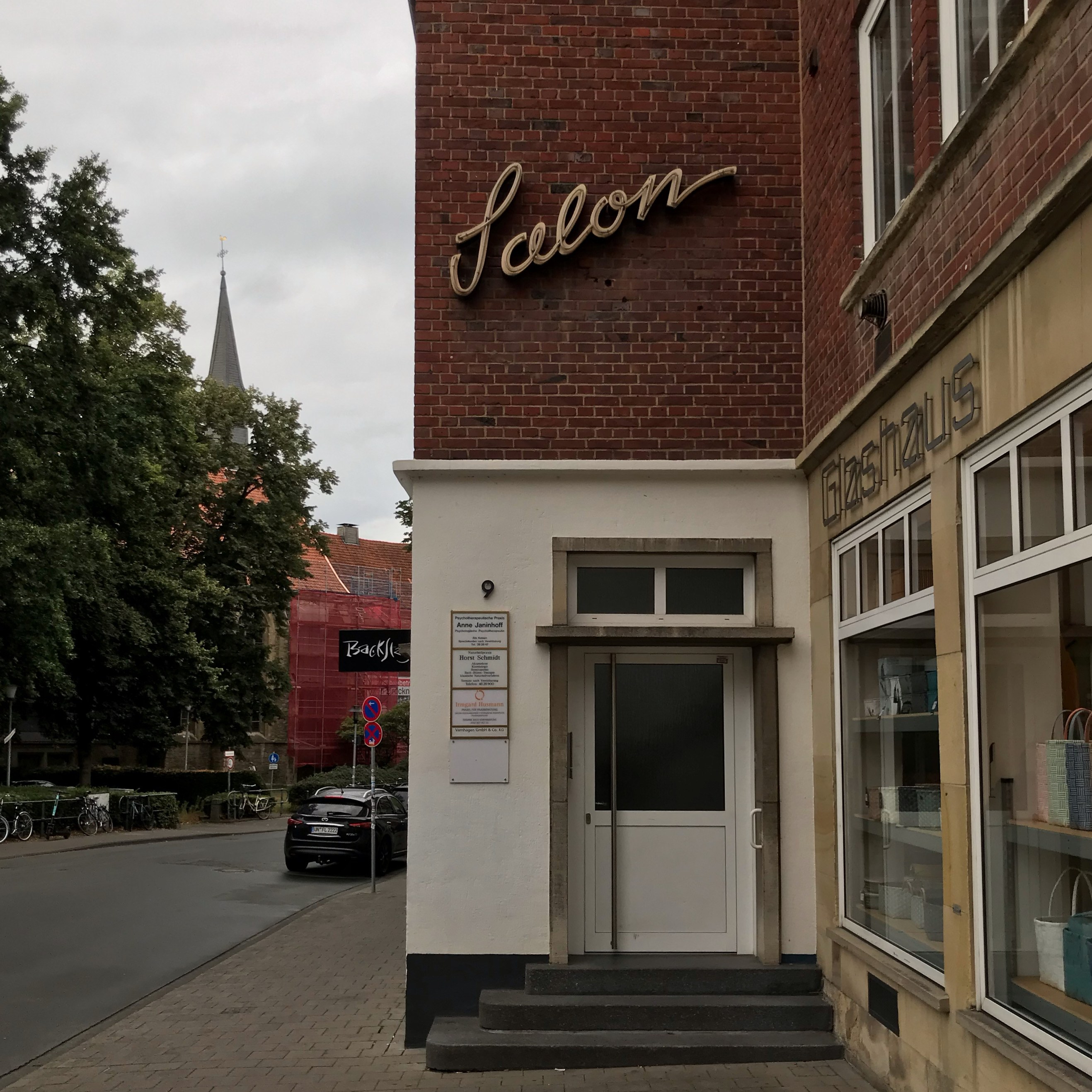 Salon