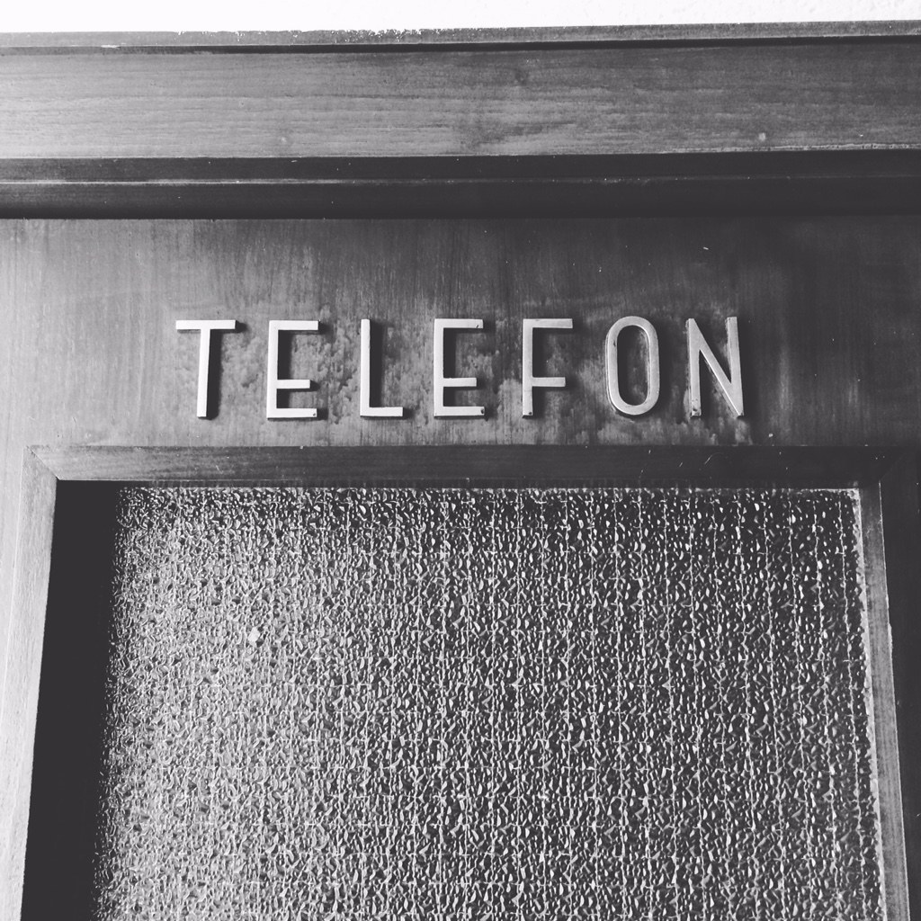 Telefon