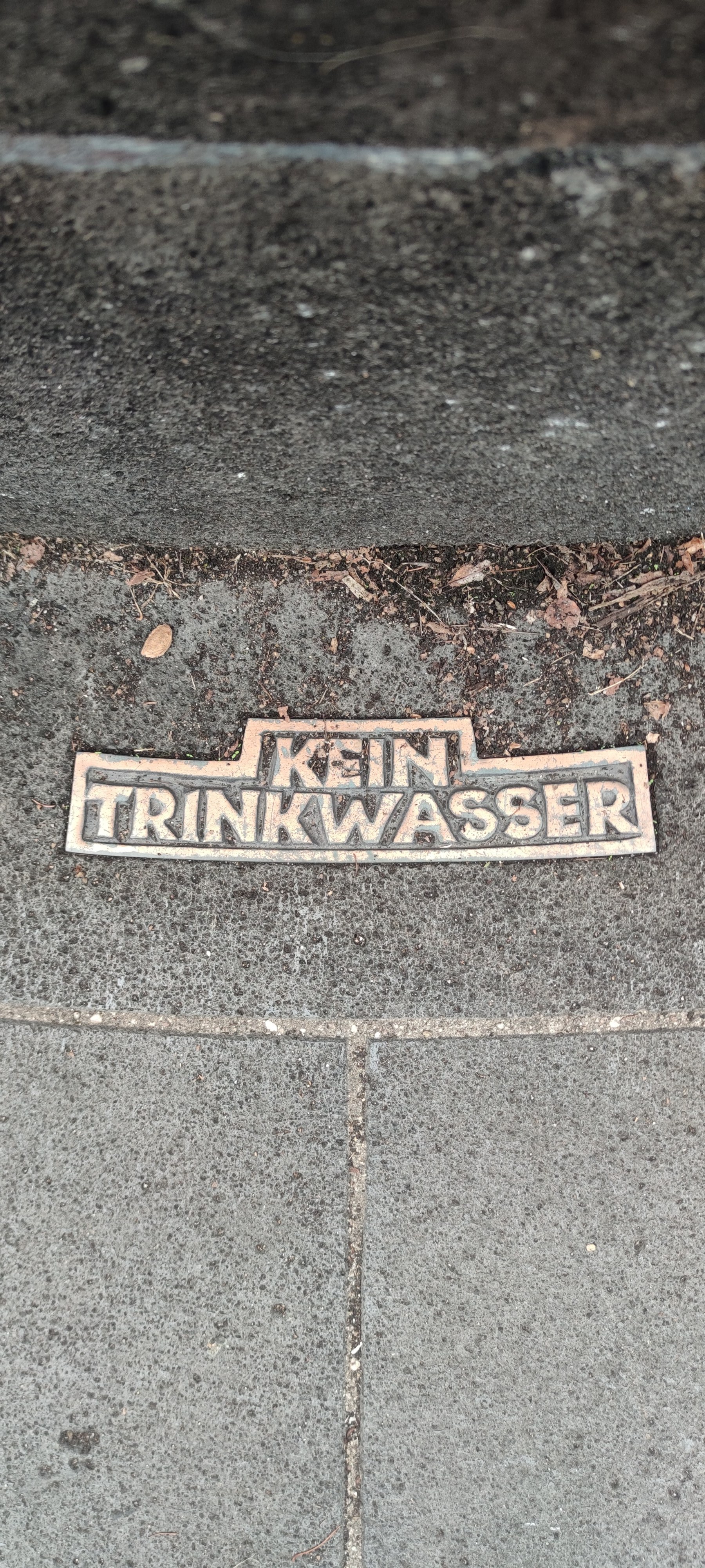 Kein Trinkwasser am Brunnen