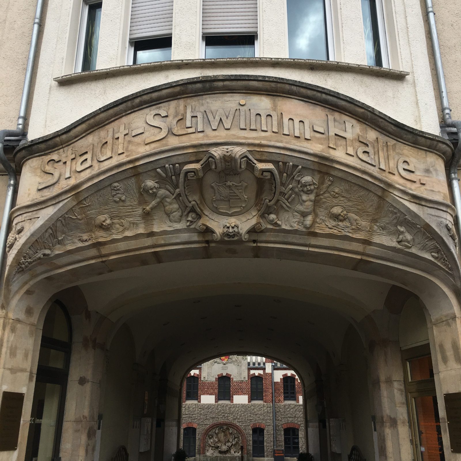 Stadt-Schwimm-Halle