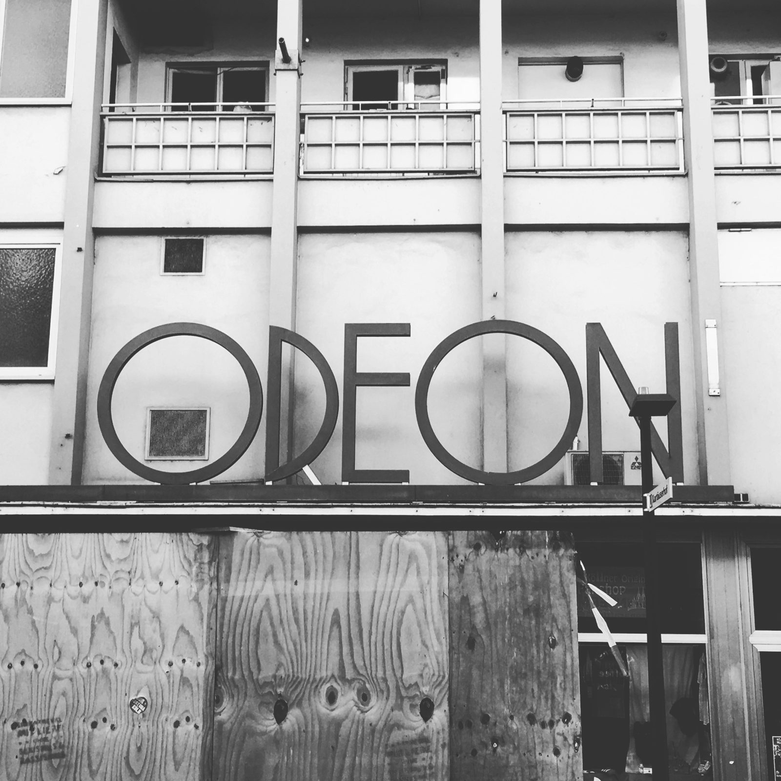 ODEON